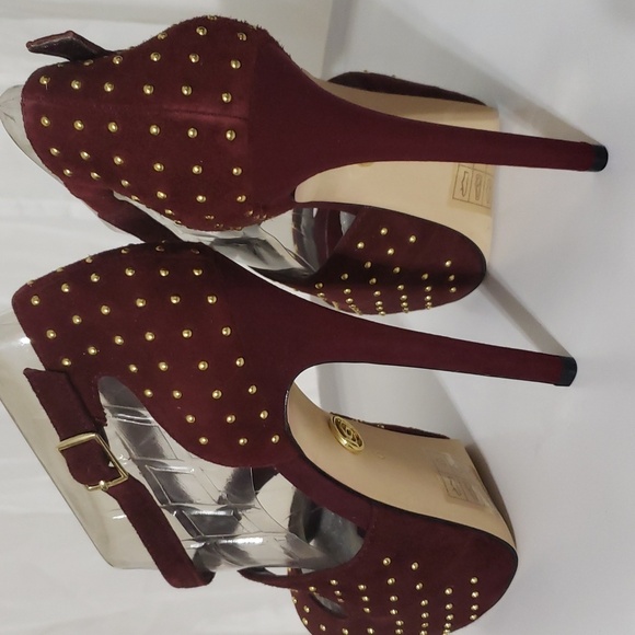 Bebe Burgundy with gold accents platform Heels size 6 - Picture 3 of 10